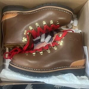NWT Zermatt Italian hiking boots